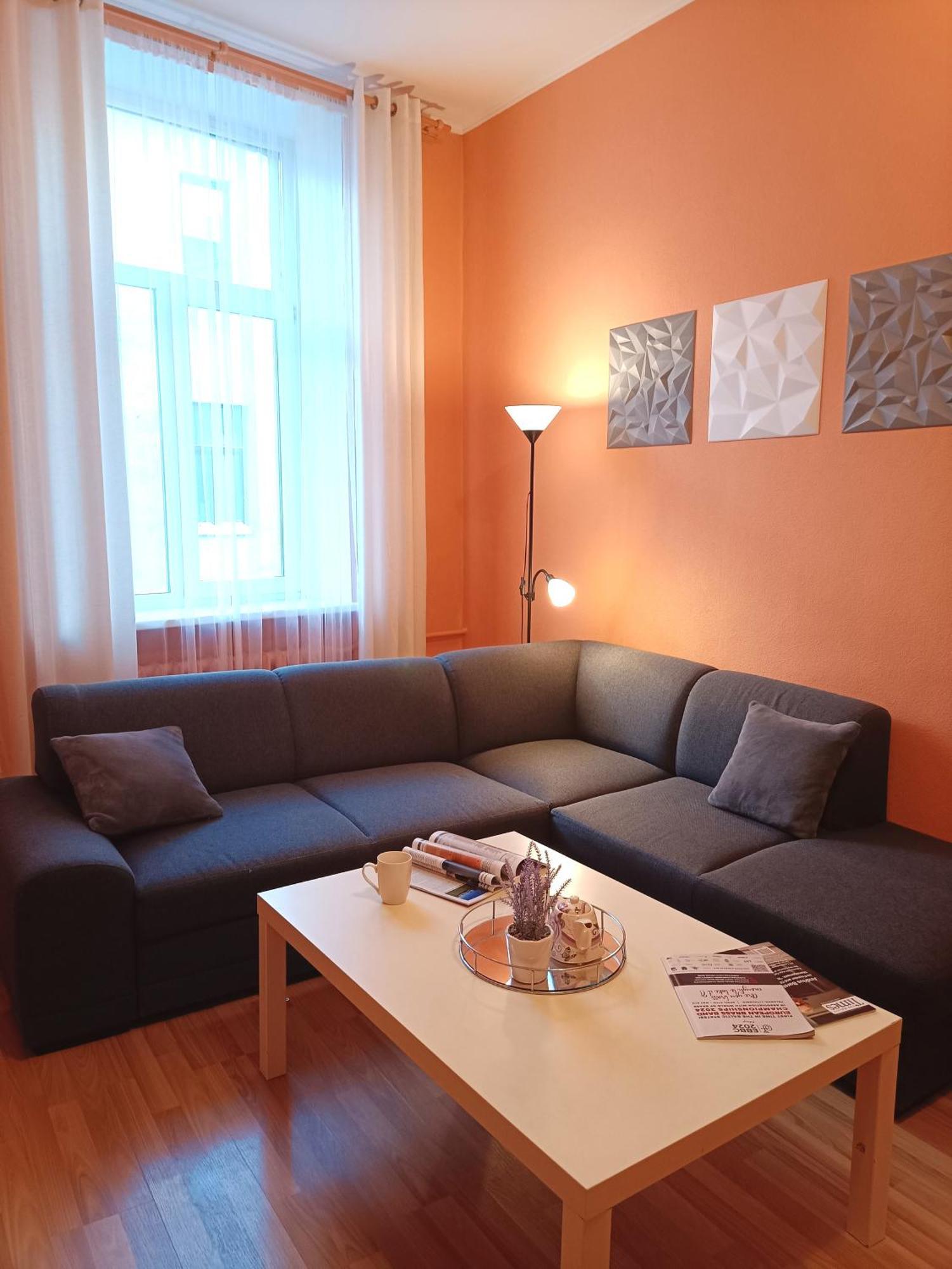 Spacious Old Town Family Peachy 2 Bedrooms Apartment, Nearby The Riga Presidential Castle Exterior photo